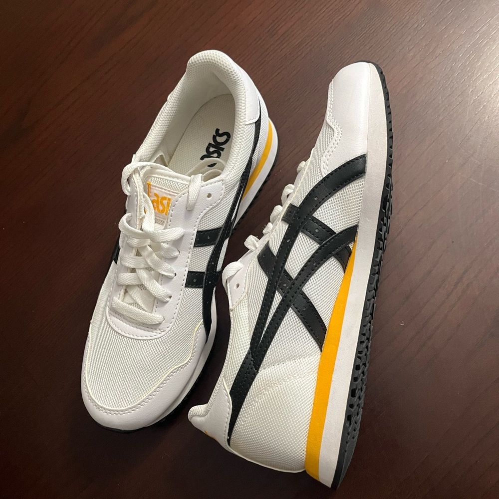 ASICS men’s size 8